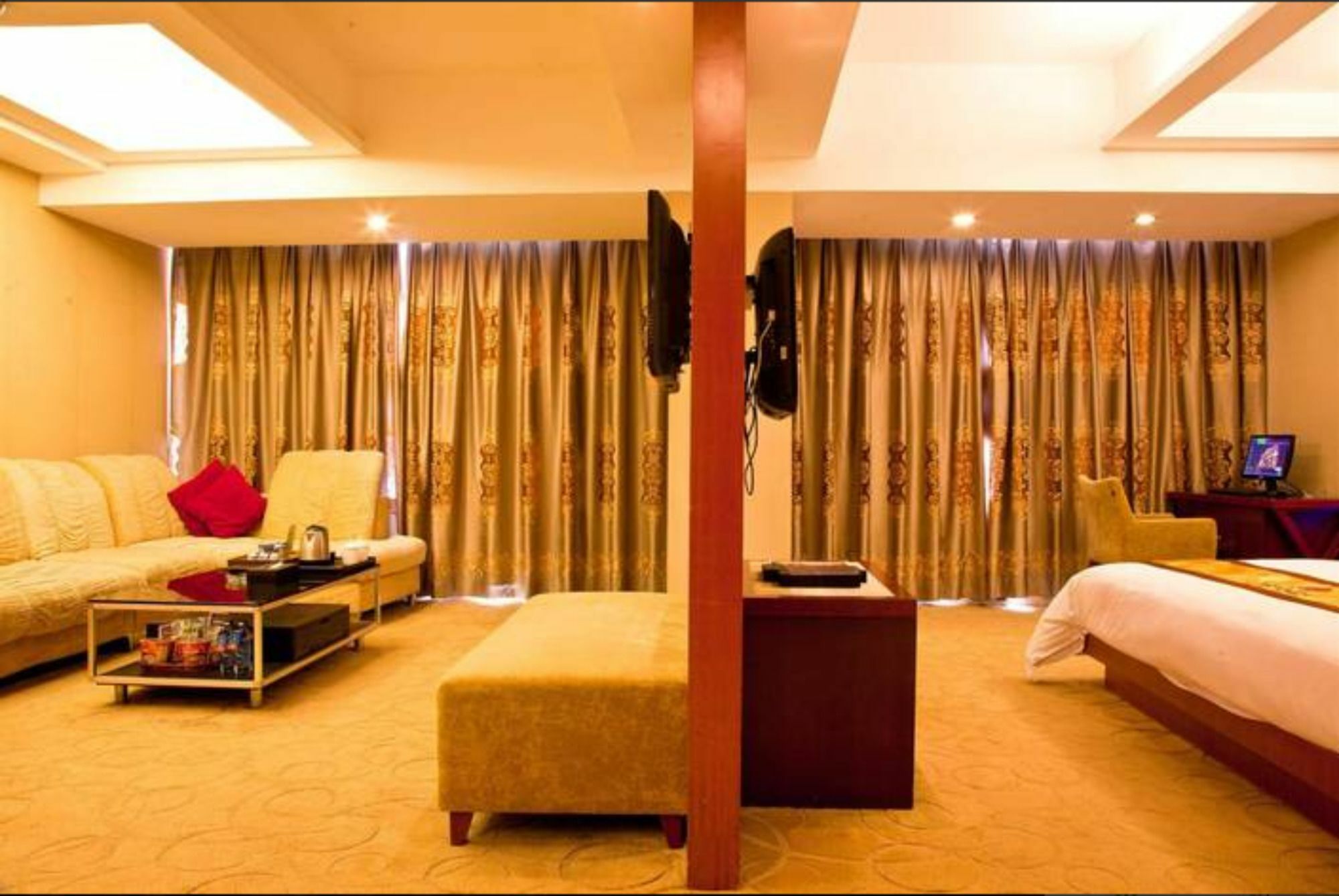 Shenzhen Estern Banshan Hotel Exterior photo